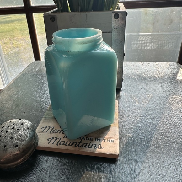 RARE FIND Vintage McKee Chalaine Blue Salt Shaker *SCARCE* - Picture 8 of 12